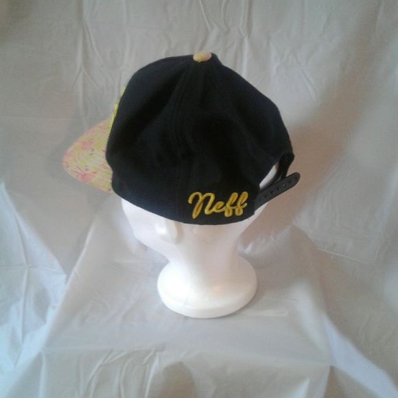 women's  Neff  beach hat adjustable flamingo design - Picture 3 of 5